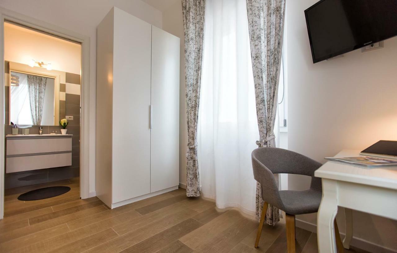סאסארי Jolie Julie Accomodation מראה חיצוני תמונה