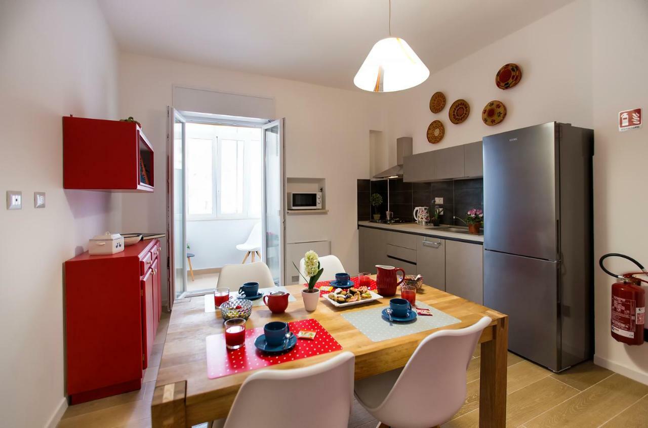 סאסארי Jolie Julie Accomodation מראה חיצוני תמונה